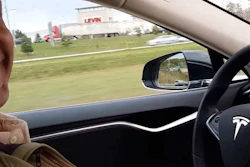 Mnet 191907 Tesla Auto Pilot Death