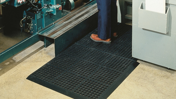 Mnet 173334 680 681 Safety Step Perforated Application 500 Pxl