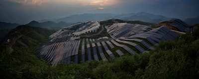 Mnet 173809 China Solar Glut 1