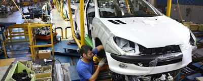 Mnet 110790 Iran Peugeot Plant Ap