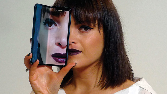 Mnet 209996 Britain Samsung Galaxy Fold Ap