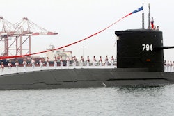 Mnet 211610 Taiwan Submarine