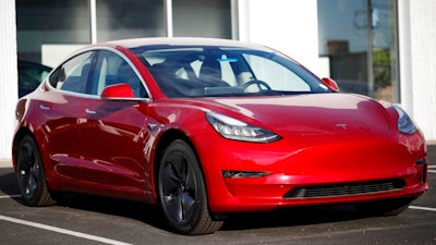 Tesla Model 3 Ap