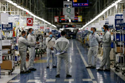 Managers inform small groups of workers about new safety devices and measures taken at the Fiat Chrysler Automobiles plants.