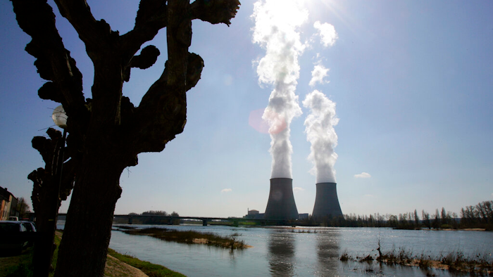 Centrale nucléaire de Belleville-sur-Loire dans le centre de la France, 27 mars 2007.