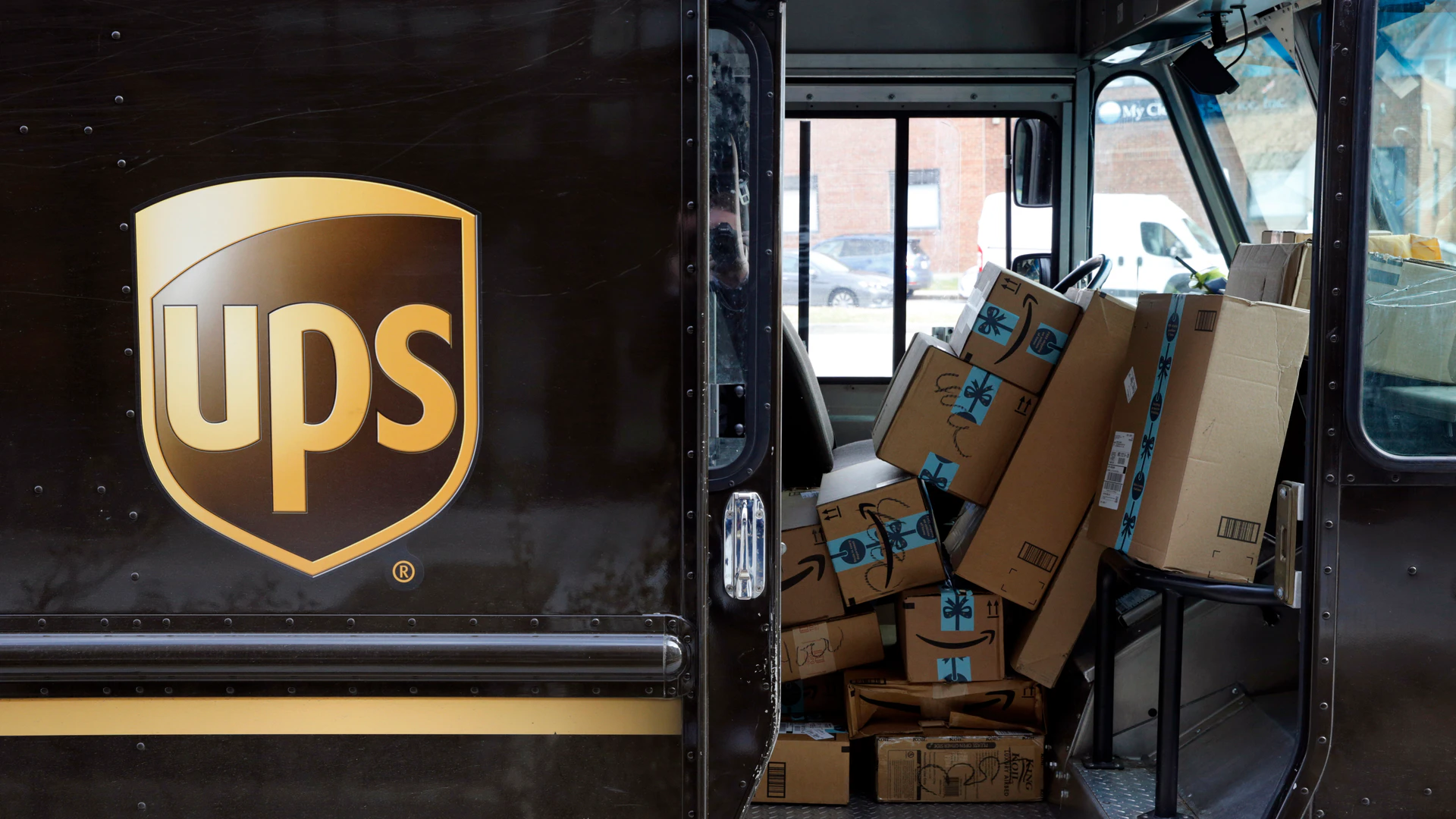UPS Explores Helicopter-Plane Combo - Vimarsana News