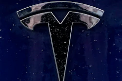 Tesla Ap21112677673507