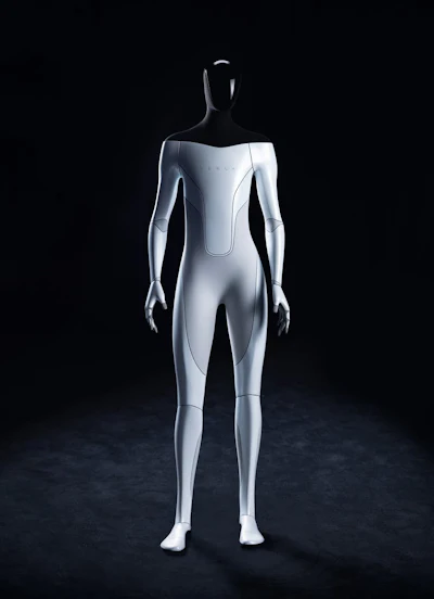 Initial plans call for the Tesla Bot to stand 5 feet, 8 inches and weigh 125 pounds.