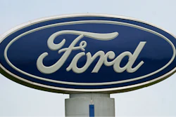 The recall covers certain F-250 and F-350 Super Duty pickups from the 2017 through 2022 model years. The trucks have gasoline engines and aluminum drive shafts.