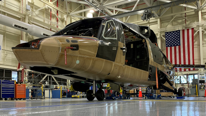 Le prototype compétitif FARA de Sikorsky, RAIDER X, est vu au Sikorsky Development Flight Center à West Palm Beach, en Floride, en mars 2022.