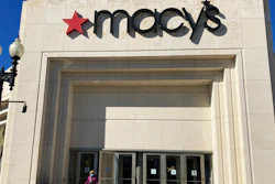 Macy’s Inc. announced plans Thursday, March 31, to build a distribution and online order fulfillment center in central North Carolina that ultimately will employ about 2,800 people.