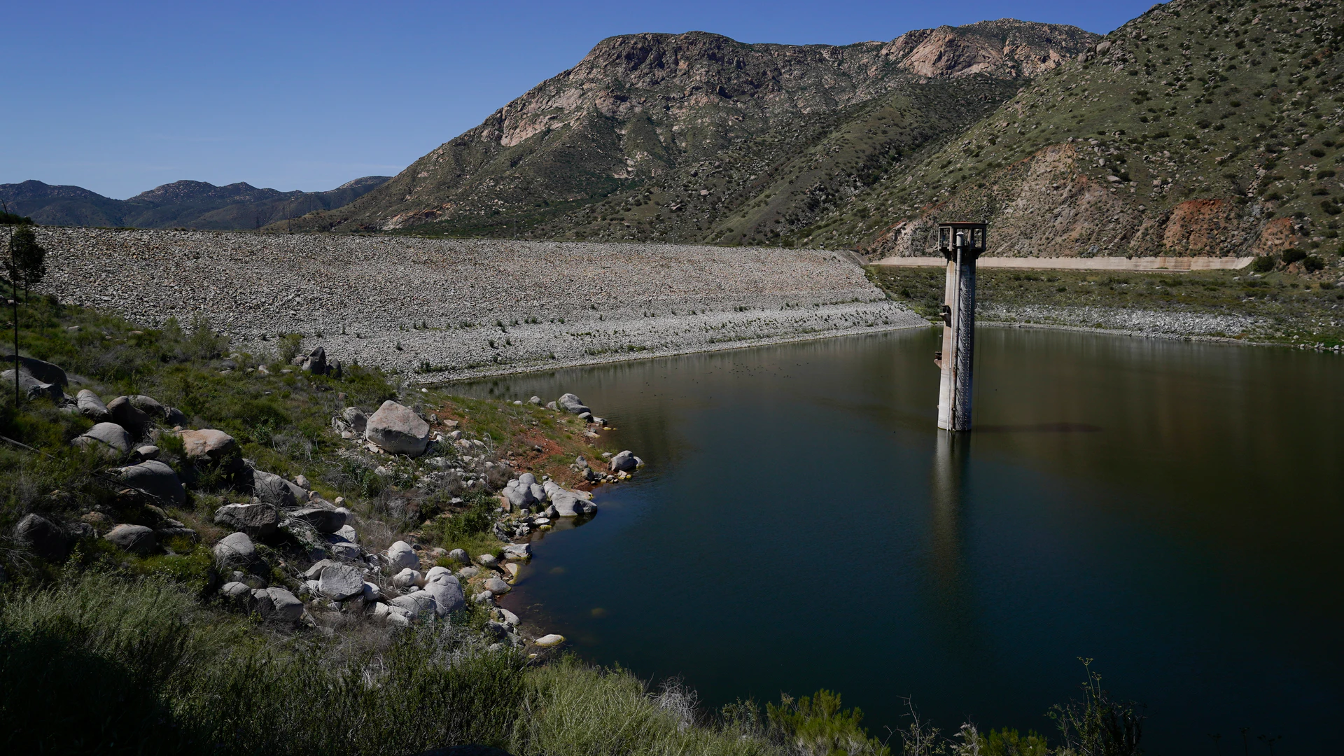 AP Analysis Finds Growing Number of Poor, High-Hazard Dams - Vimarsana News