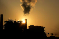 A proposal by Gov. Gavin Newsom's administration would let the state purchase power in emergencies from aging gas plants.