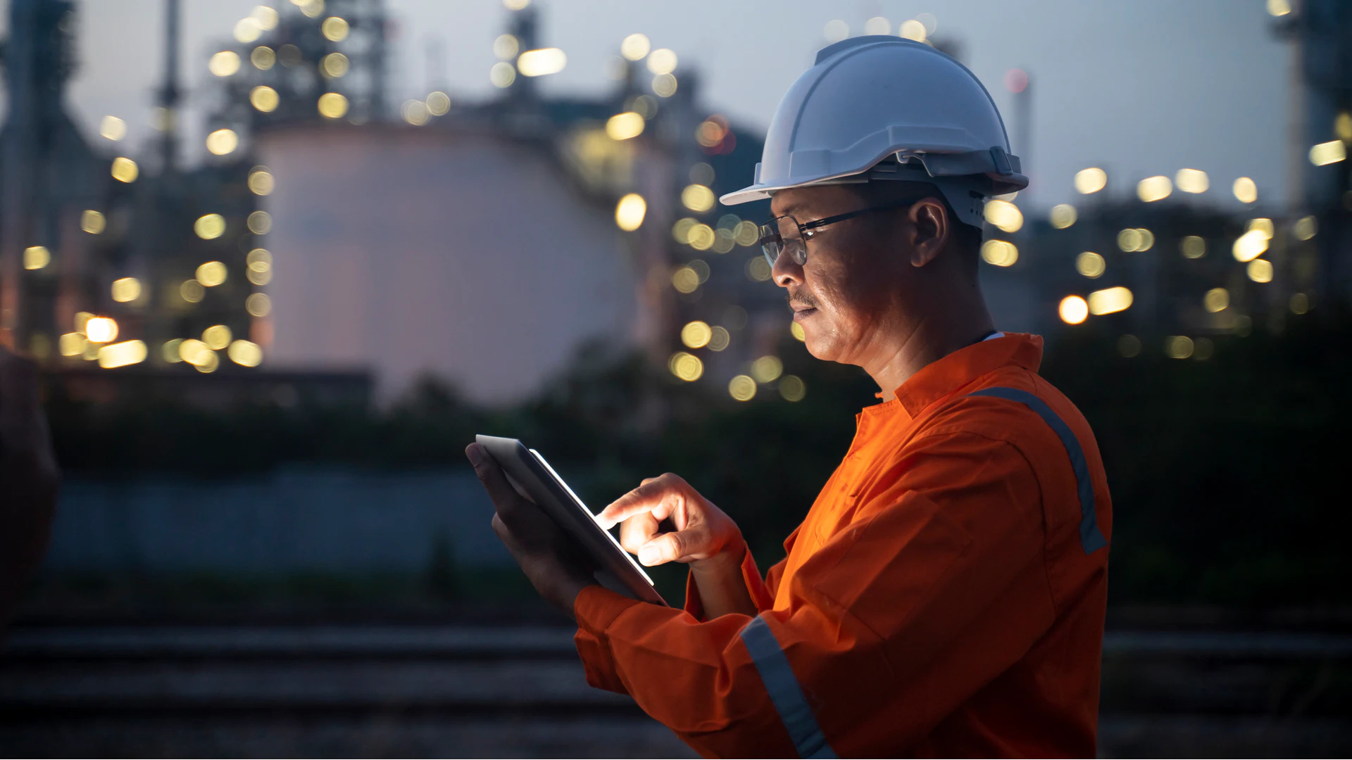 Night Shift Workers Face Higher Health Risks - Vimarsana News