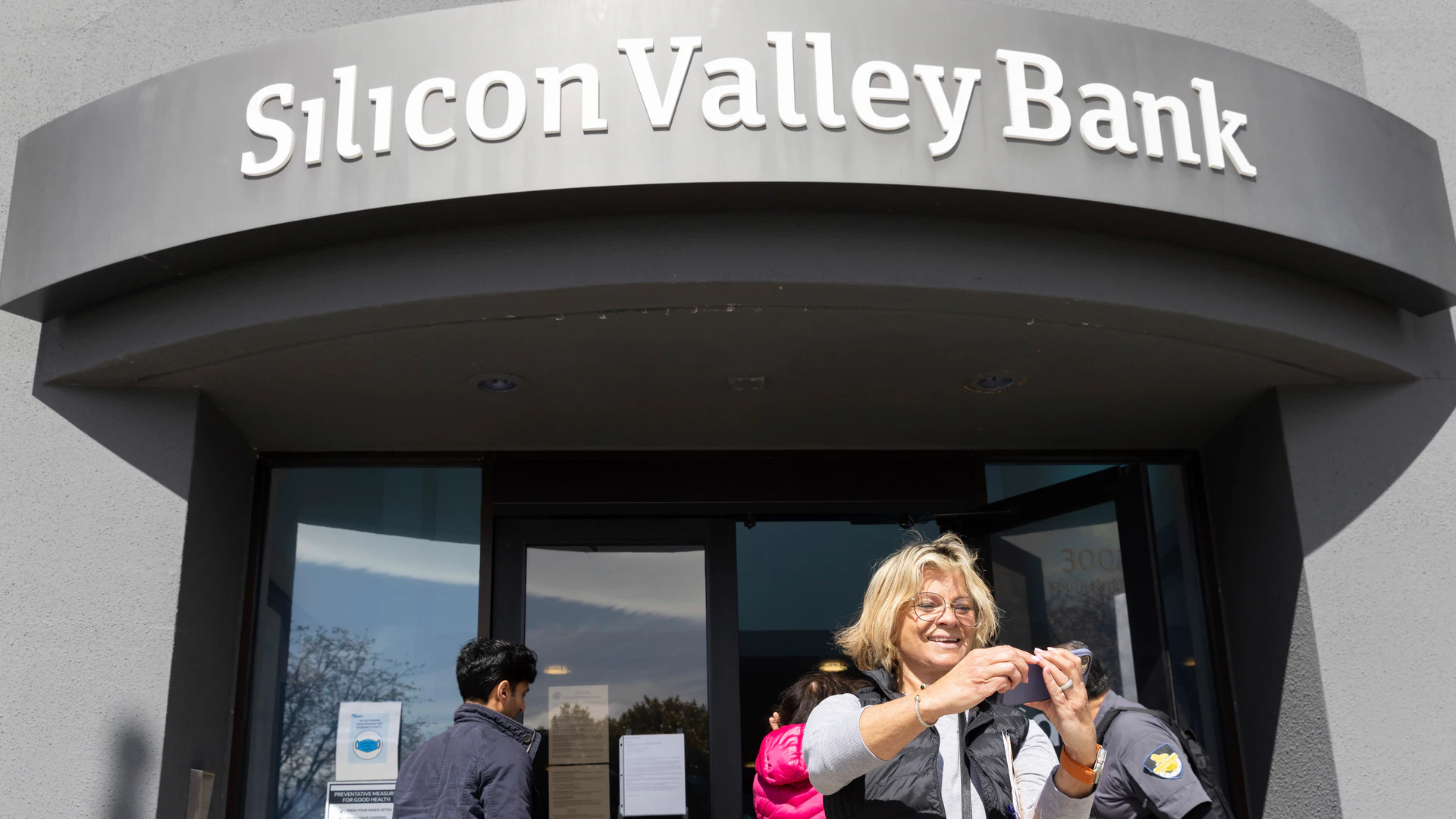 Silicon Valley Bank's Demise Disrupts the Tech Disruptors - Vimarsana News