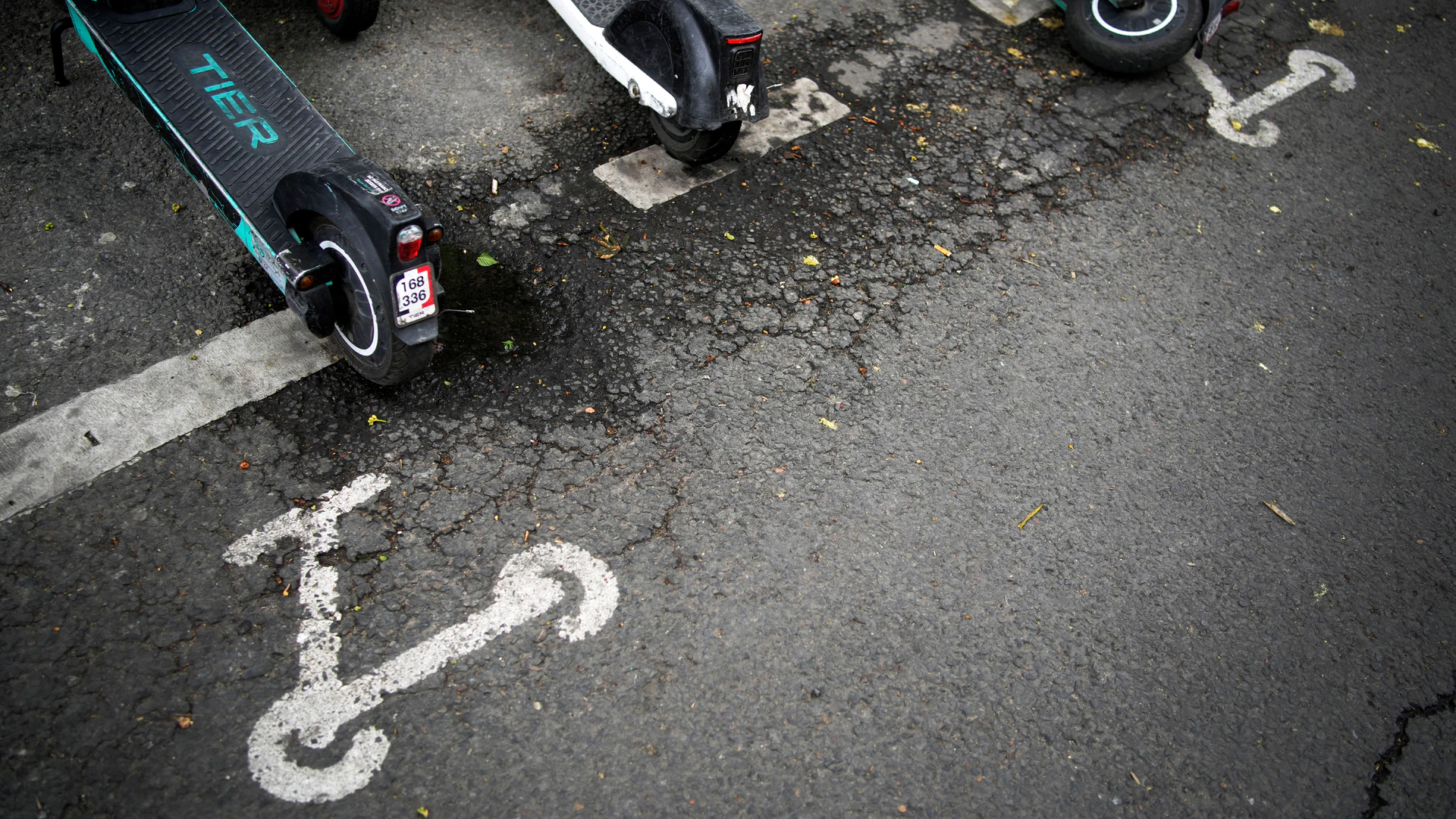 Parisians Massively Vote to Banish For-Hire e-Scooters - Vimarsana News