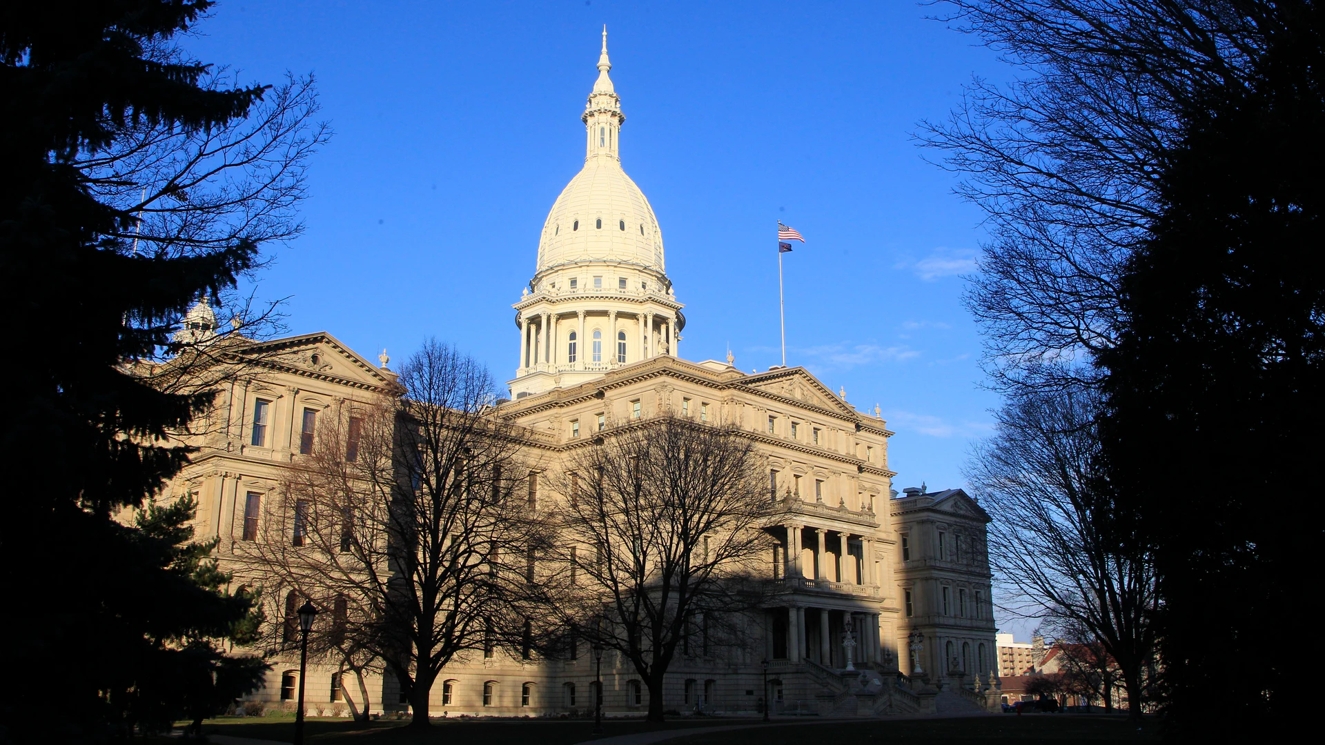 Michigan Gives $175 Million for EV Battery Plant - Vimarsana News