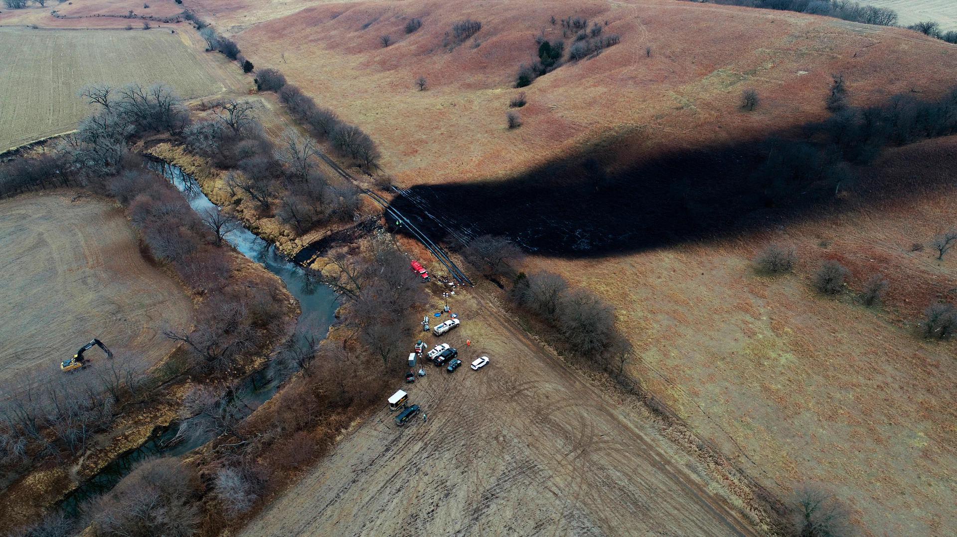 Consultants: Design Issues, Operations Lapses Led to Big Kansas Oil Spill - Vimarsana News