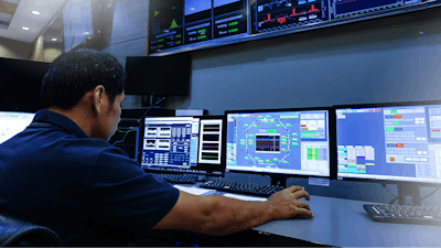 The Valmet D3 interface, for example, displays real-time process information in a complete customer-oriented graphical HMI.