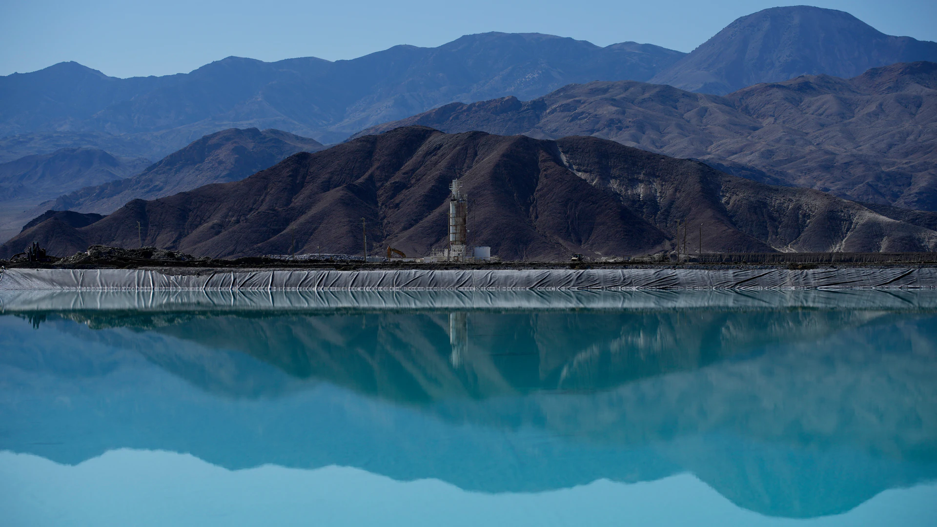Threatened By Shortages, EV Makers Race for Lithium Supplies - Vimarsana News