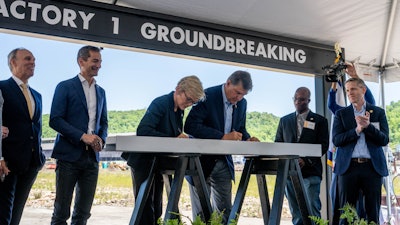 Form Factory 1 held a groundbreaking and beam signing ceremony in Weirton, West Virginia last Friday.