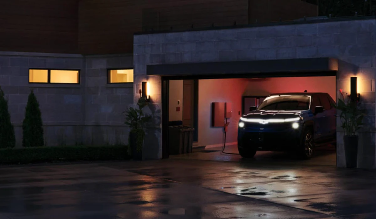 GM Makes Vehicle-to-Home Bidirectional Charging Available for Upcoming EVs - Vimarsana News