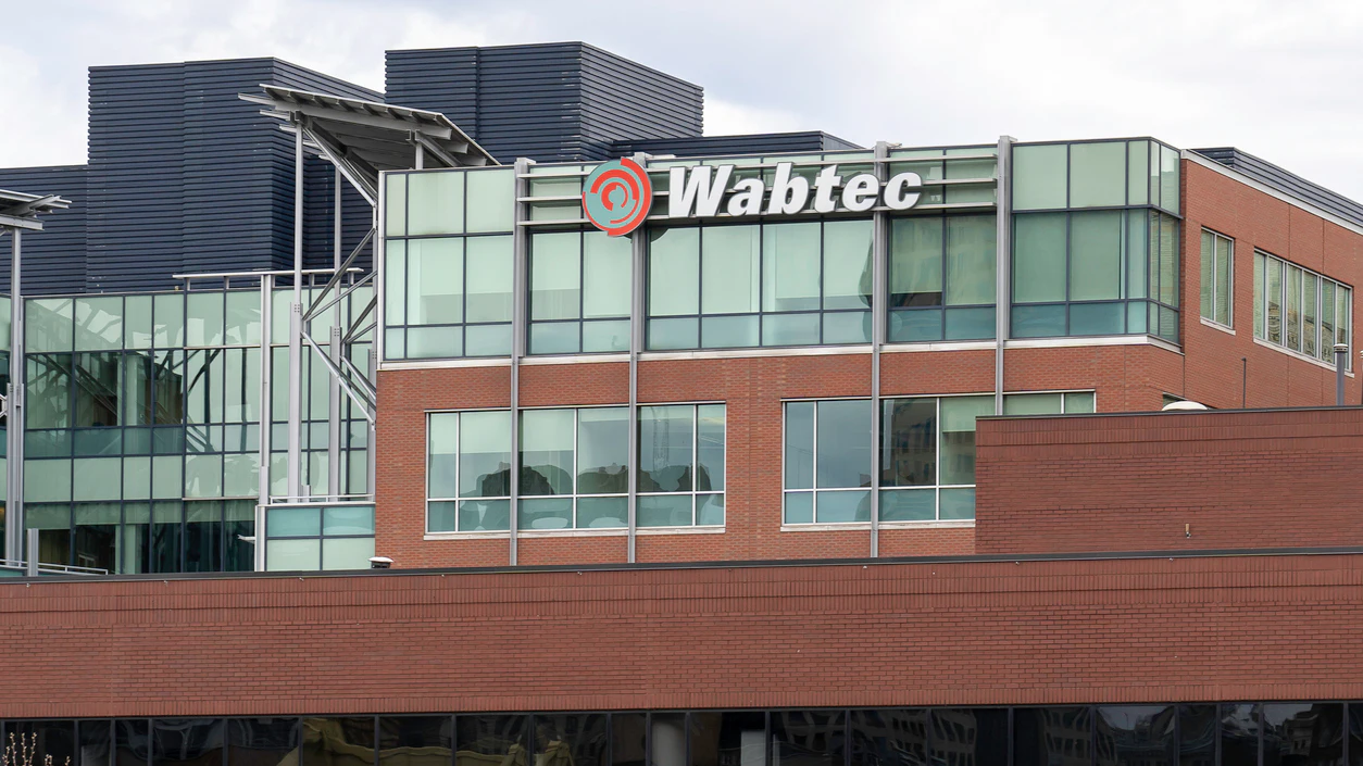 Contract Talks Continue Nearly 2 Months Into Strike at U.S. Locomotive Plant - Vimarsana News