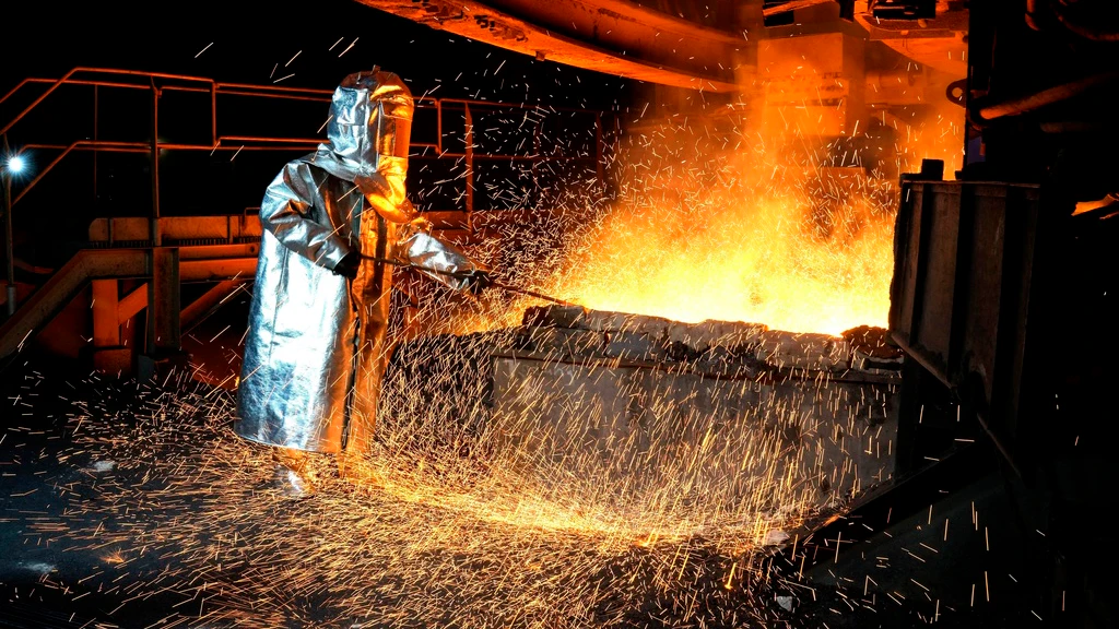 Facing Increasing Pressure, Some Miners are Switching to Renewable Energy - Vimarsana News