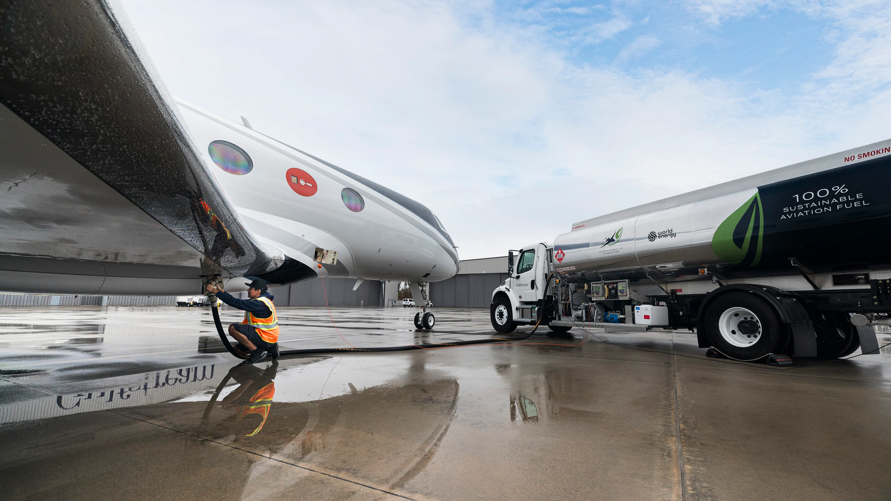 Gulfstream Completes 'World's First' Trans-Atlantic Flight on 100% Sustainable Aviation Fuel - Vimarsana News