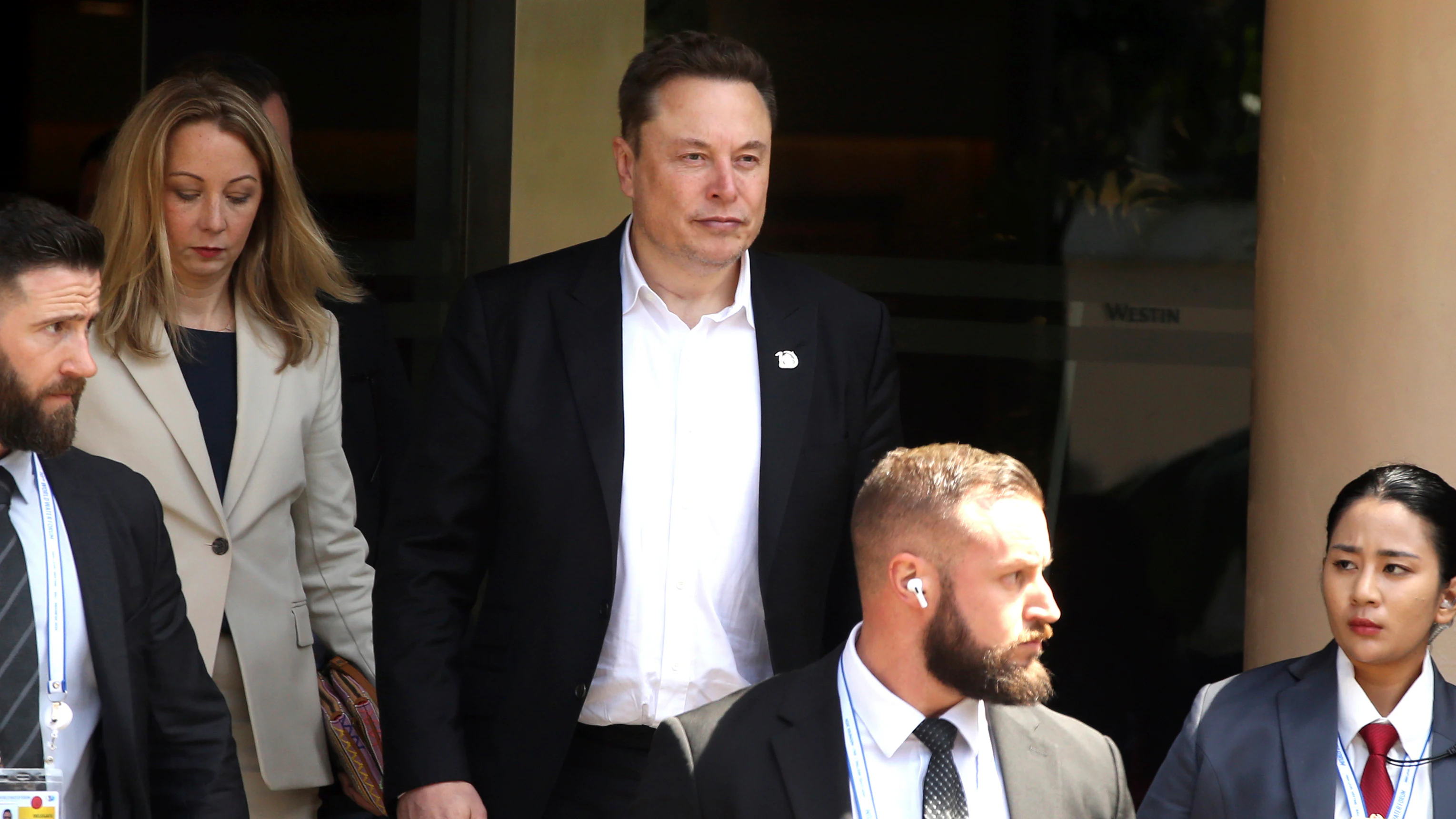 Some Tesla Shareholders Ask Investors to Vote Against Musk's Compensation Package - Vimarsana News