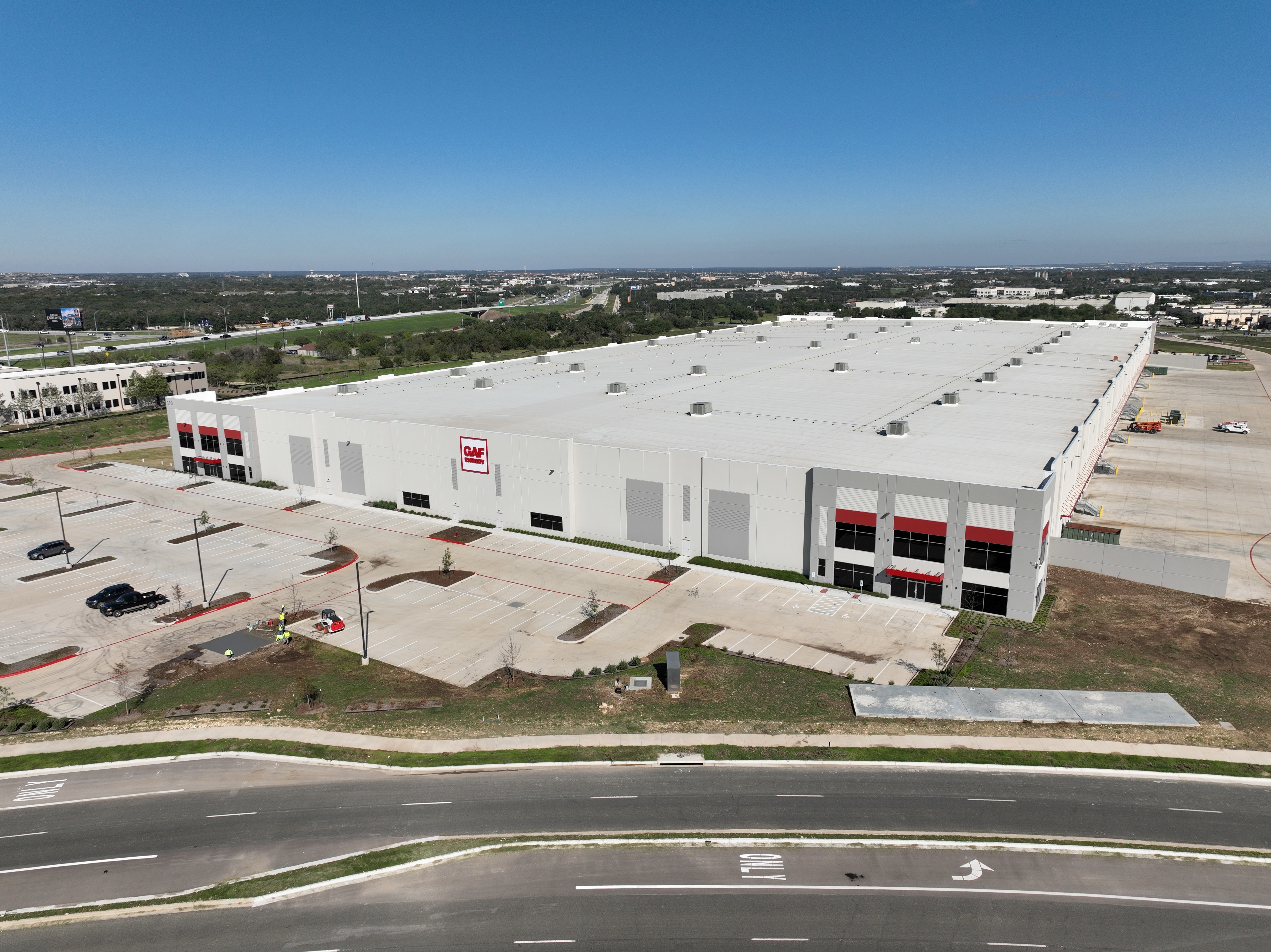 GAF Energy Celebrates New Timberline Solar Manufacturing Facility in Texas - Vimarsana News