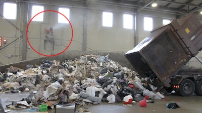 Waste Terminal Msw Dust1 300dpi(1500x1000)