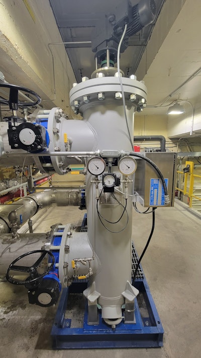 When corrosive environments and process fluid temperature raise concerns about material compatibility, automated scraper strainers are available in materials such as Fiber-Reinforced Plastic (FRP).