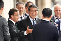Swedish prime minister Ulf Kristersson, center left, gestures as he greets Chinese vice prime minister He Lifeng, center, at Rosenbad before trade talks between the US and China in Stockholm, Sweden, July 28, 2025.