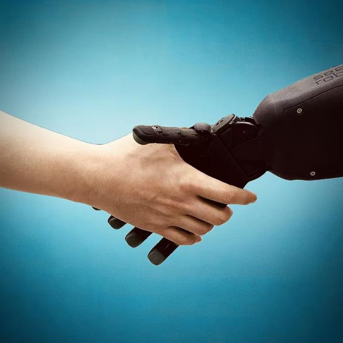 A sensory-control synergy makes robots learning universal grasping skills from humans.