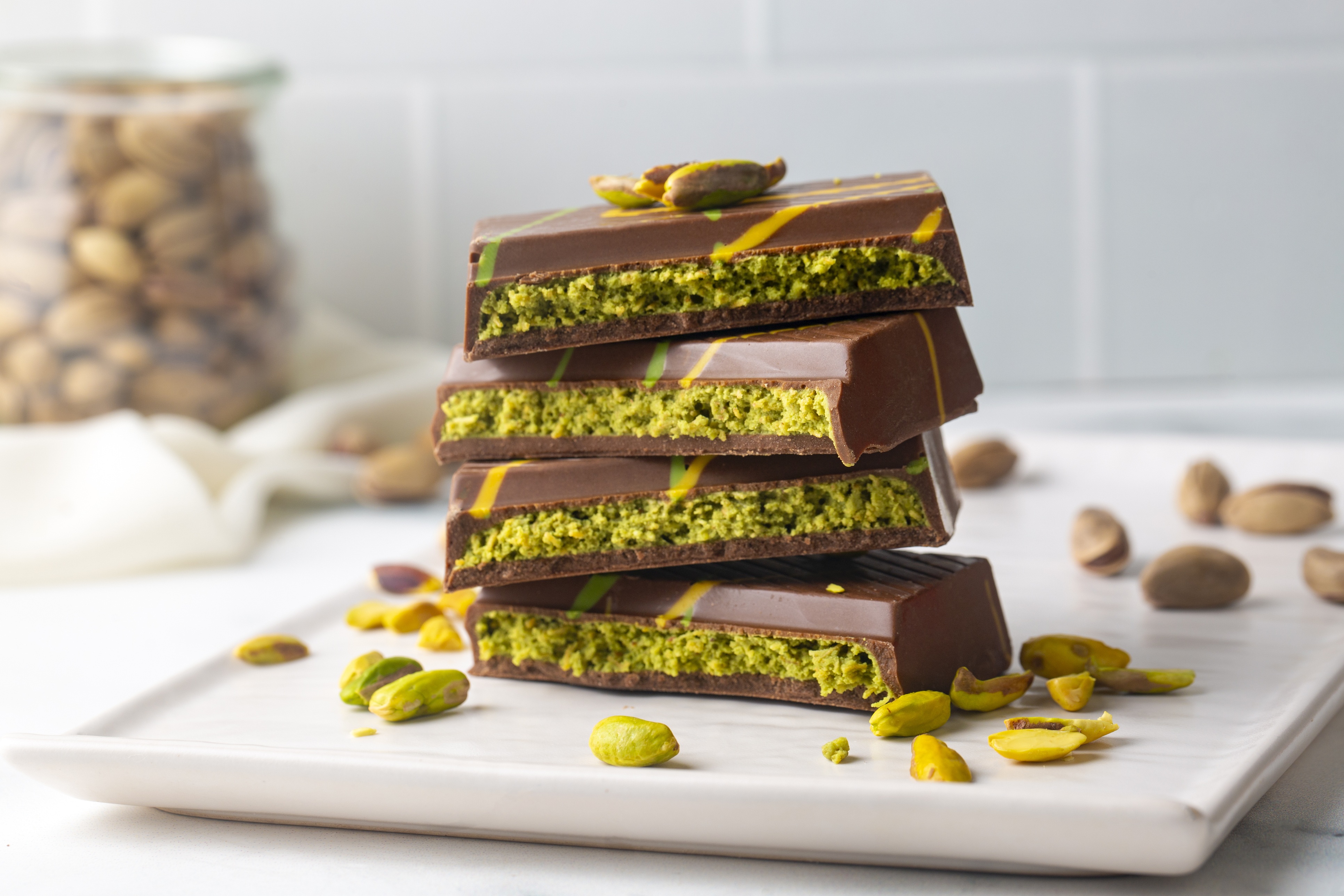 Dubai Chocolate I Stock 2186322524 Cred Esin Deniz