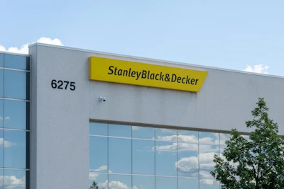 I Stock 1402226144 6580ae4741a28 Stanley