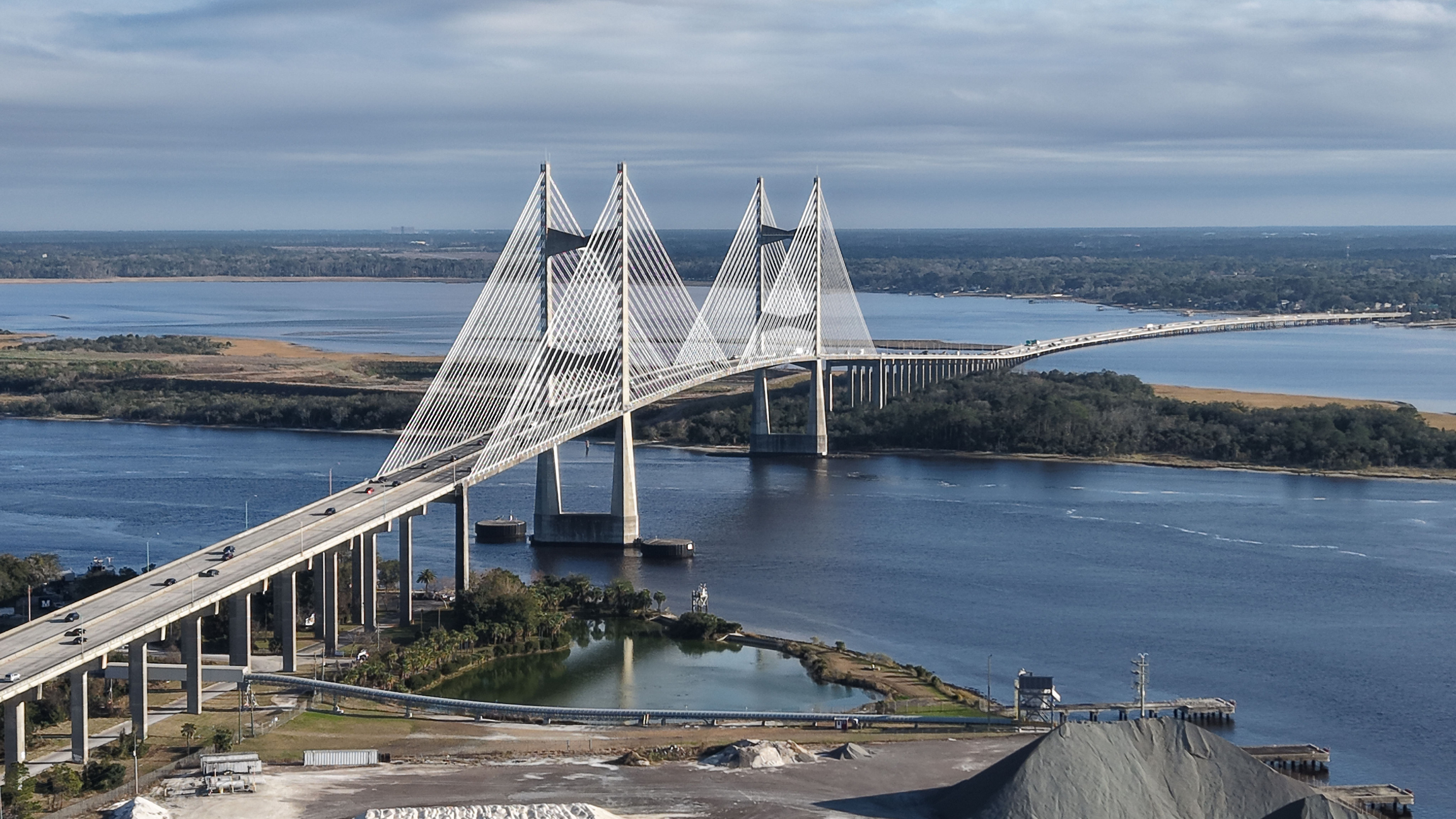 The Dames Point Bridge spanning the St. Johns River in Jacksonville, Florida.