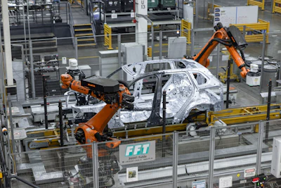 P90647638 Low Res Bmw Group Plant Spar