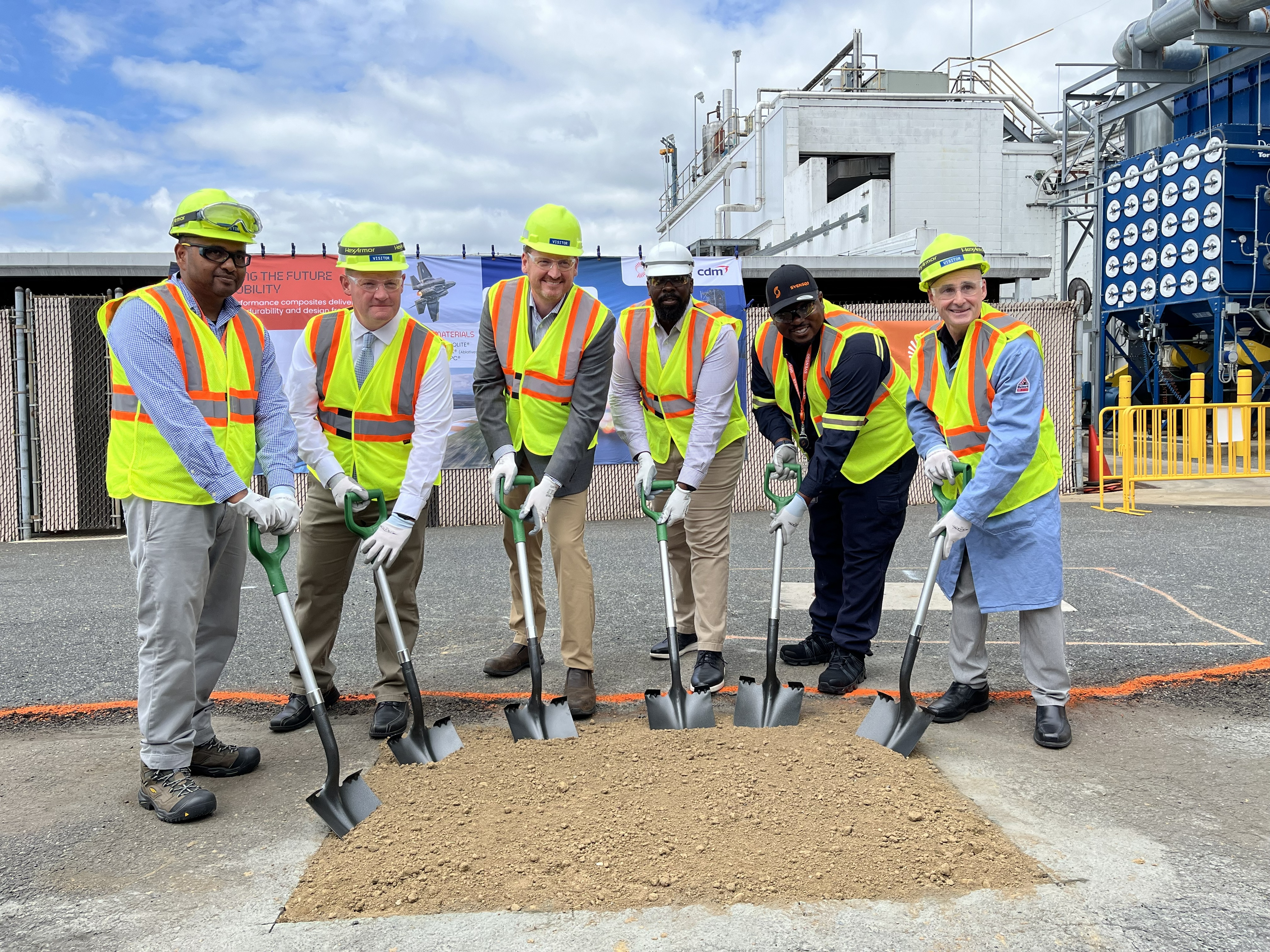 Left to right: Michael Mohammed from Syensqo, Bill Martin, Mayor of Havre de Grace, Marc Doyle, EVP Composite Materials at Syensqo, Marc Cottman, Site Director at Syensqo, Robert Gray from Syensqo, and Max Miller from Syensqo.