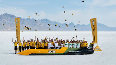 Hydrogen Powered Jcb Hydromax Sets 406 320 Mph World Land Speed Record